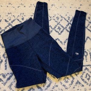 Alo Yoga lounge leggings - worn once navy